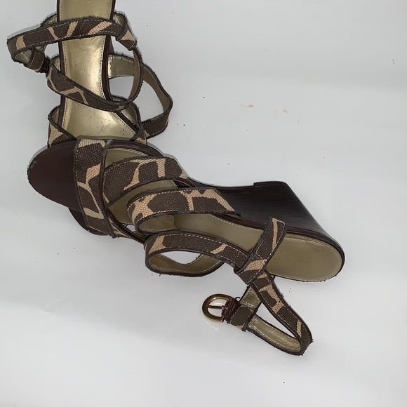 Brown Kelly and Katie heels - Picture 8 of 17